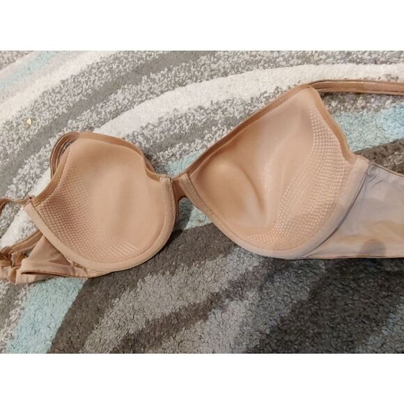 Victoria's Secret nude lightly lined bra 34C - Picture 4 of 5